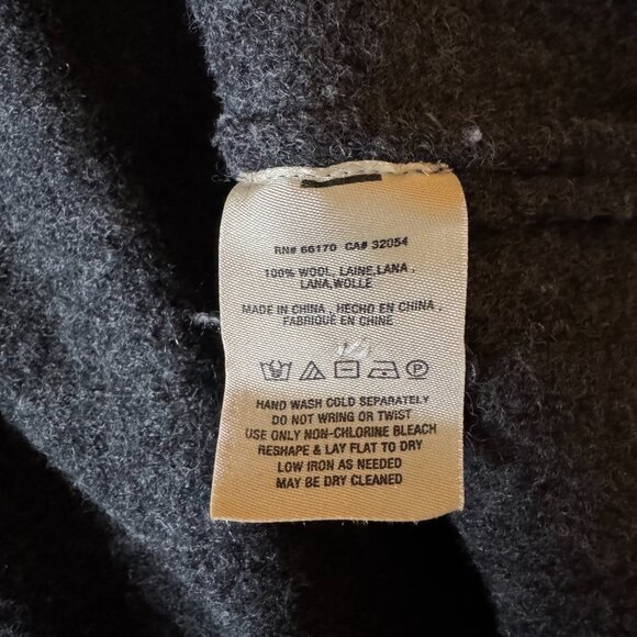 Moth Women's Wool Cardigan Jacket - Picture 6 of 9